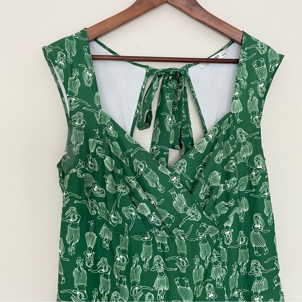 Green Patterned Women's Dress - Picture 4 of 16